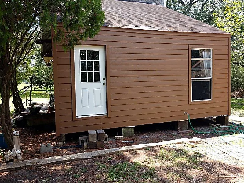 210 Oak Hollow Street