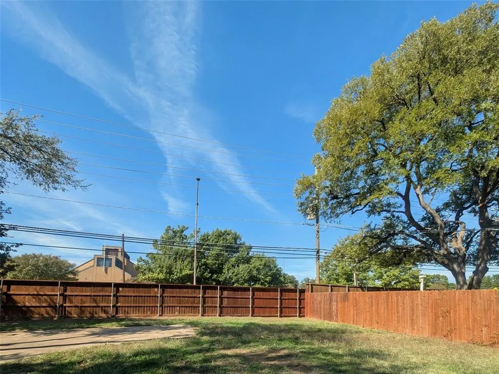 2100 Arlena Drive
