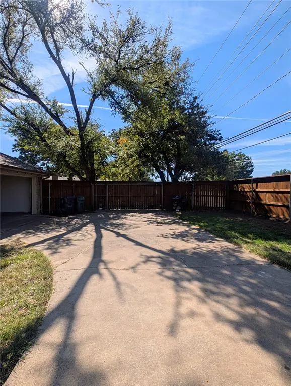 2100 Arlena Drive