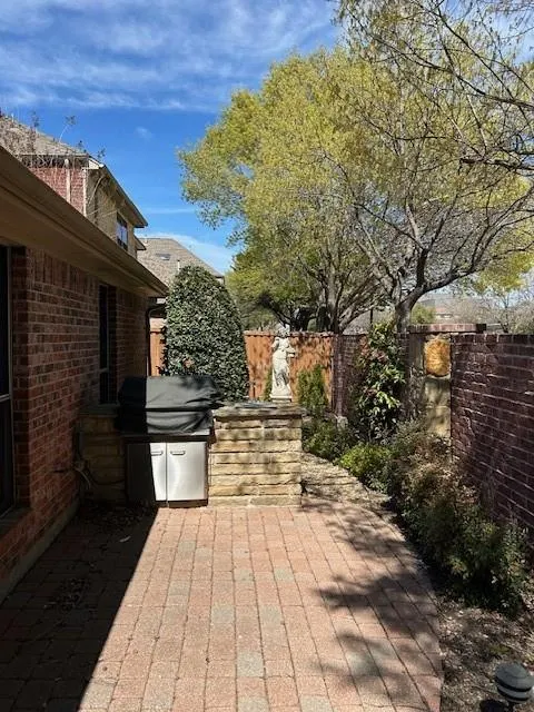 28 Emerald Pond Drive