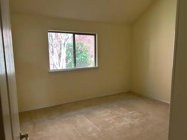 28 Emerald Pond Drive