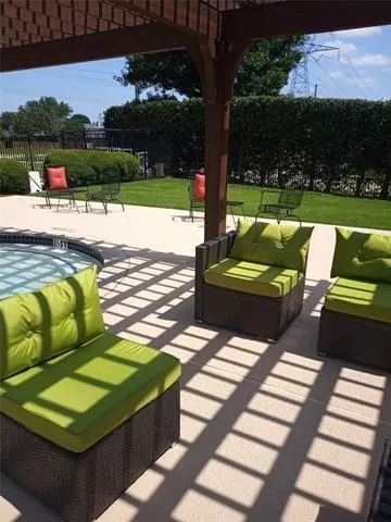2032 Knights Court