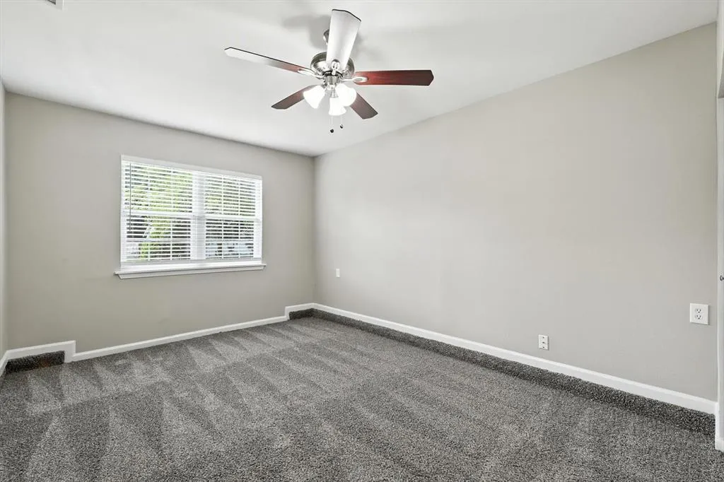 106 Tarrant Drive