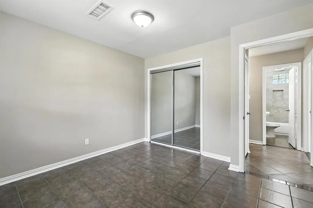 106 Tarrant Drive