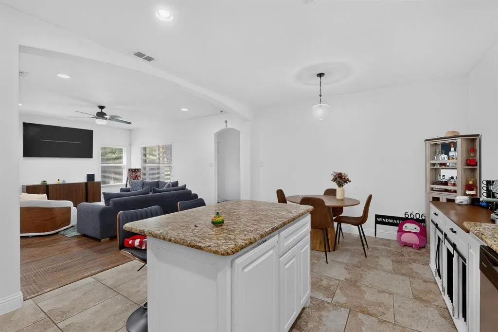 6606 Windward View Drive