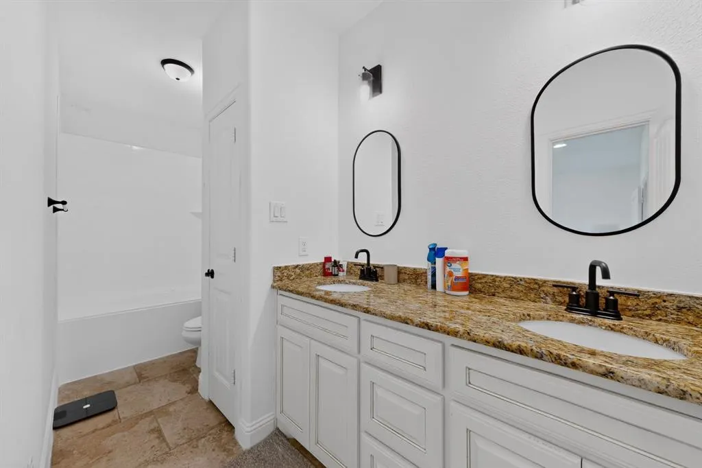 6606 Windward View Drive