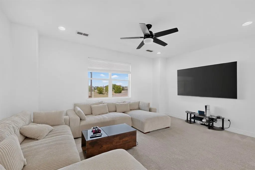 6606 Windward View Drive