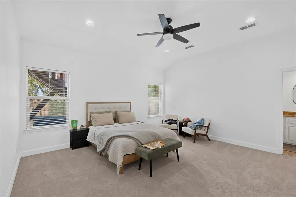 6606 Windward View Drive