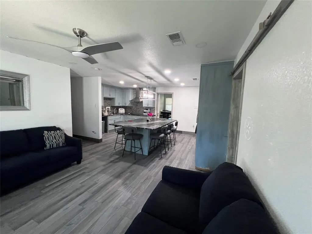 201 Darien Drive