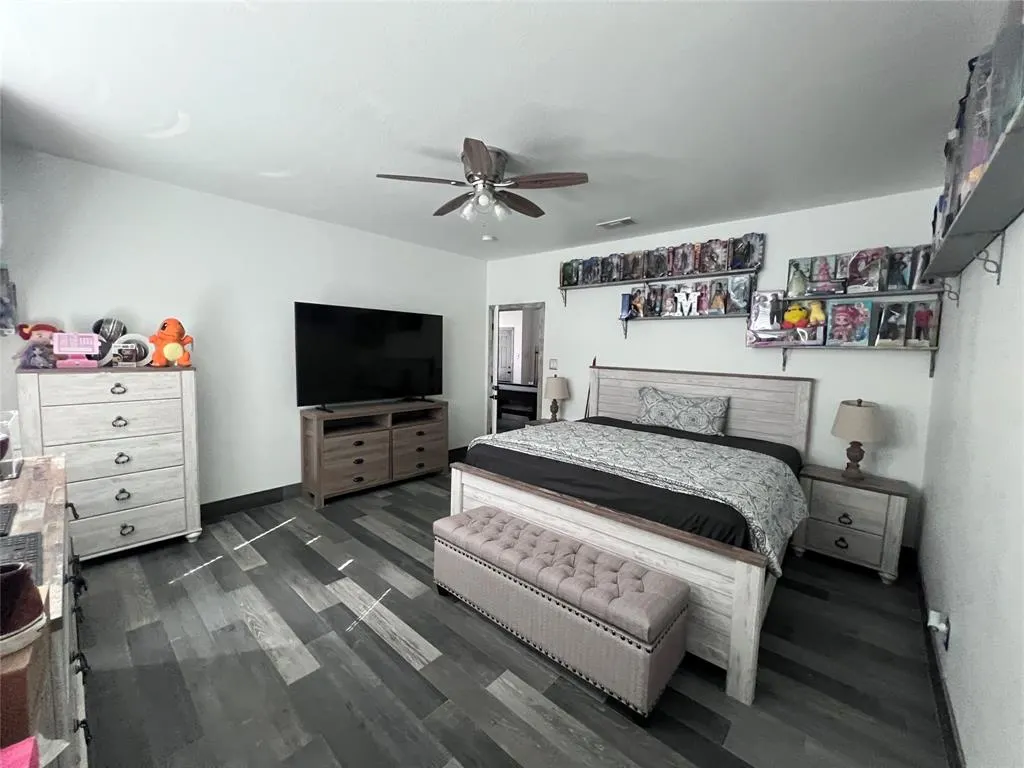 201 Darien Drive