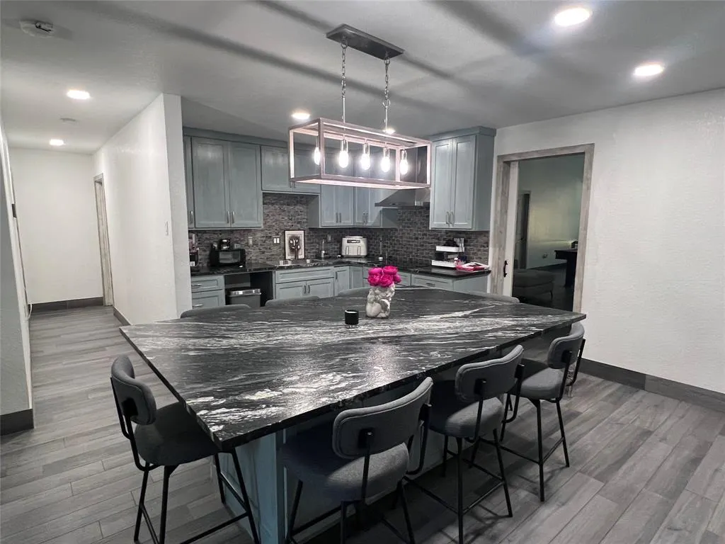 201 Darien Drive