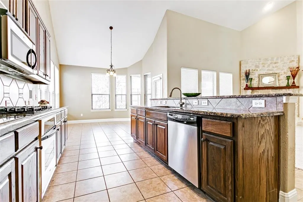 9686 Avalon Drive