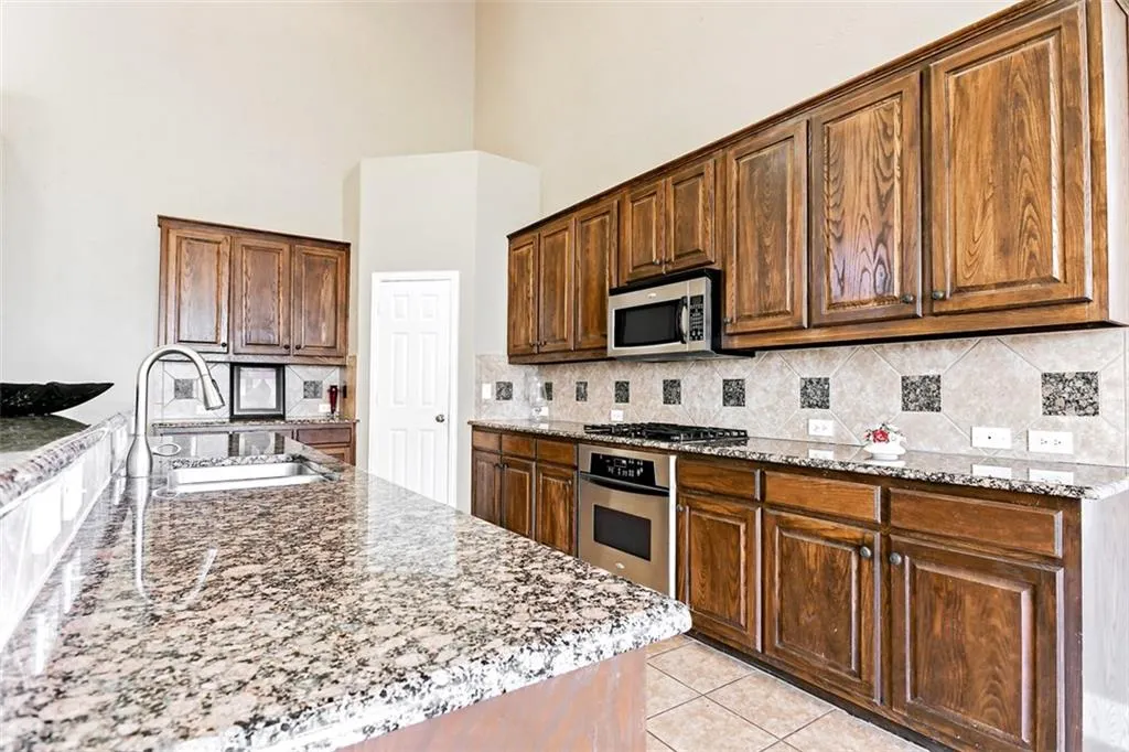 9686 Avalon Drive