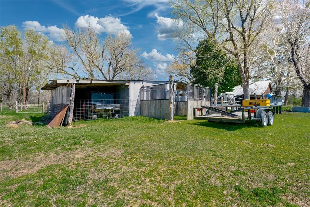 48 County Road 2360