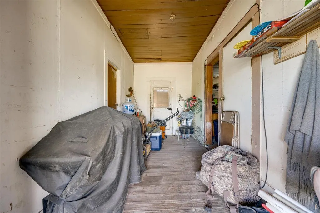 48 County Road 2360