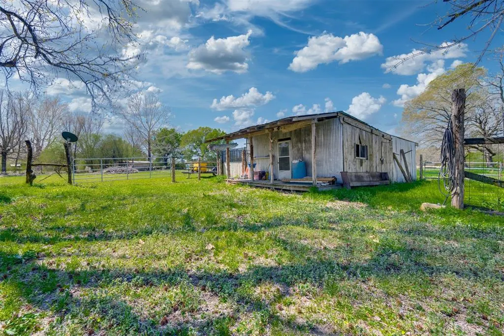 48 County Road 2360