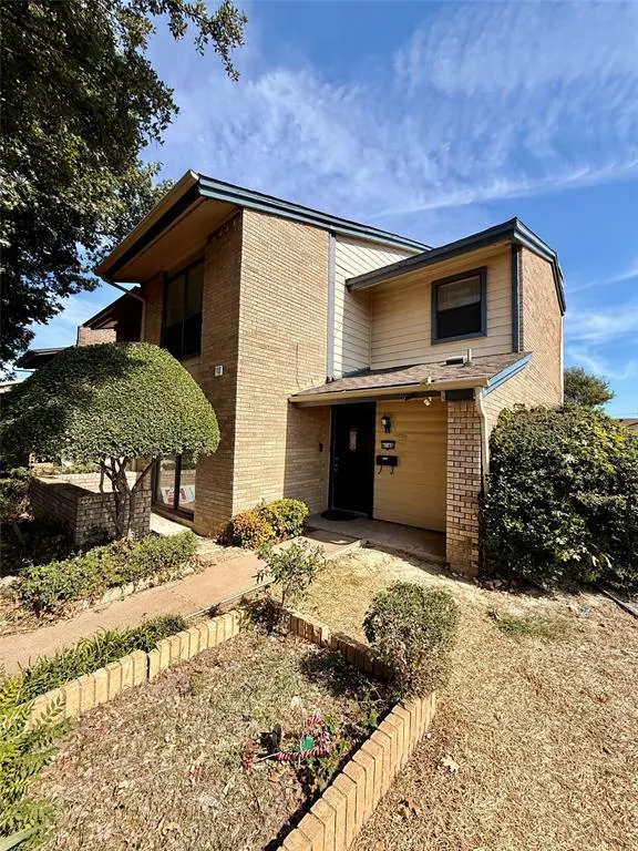 4146 Towngate Boulevard
