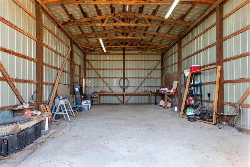 1868 County Road 3208