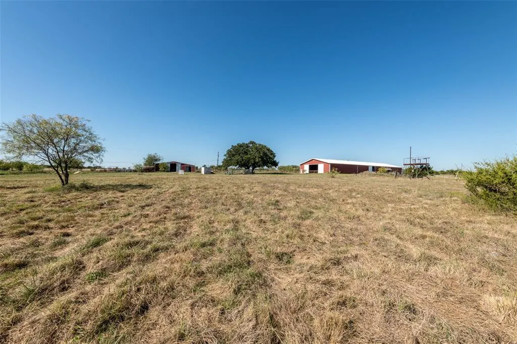 1868 County Road 3208
