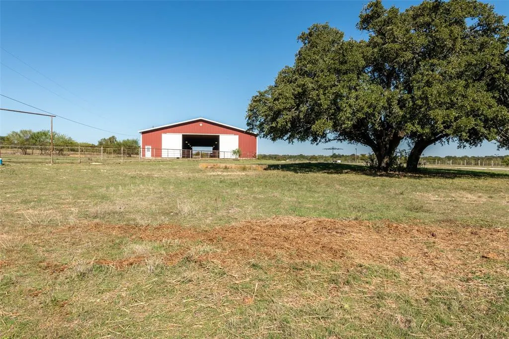1868 County Road 3208