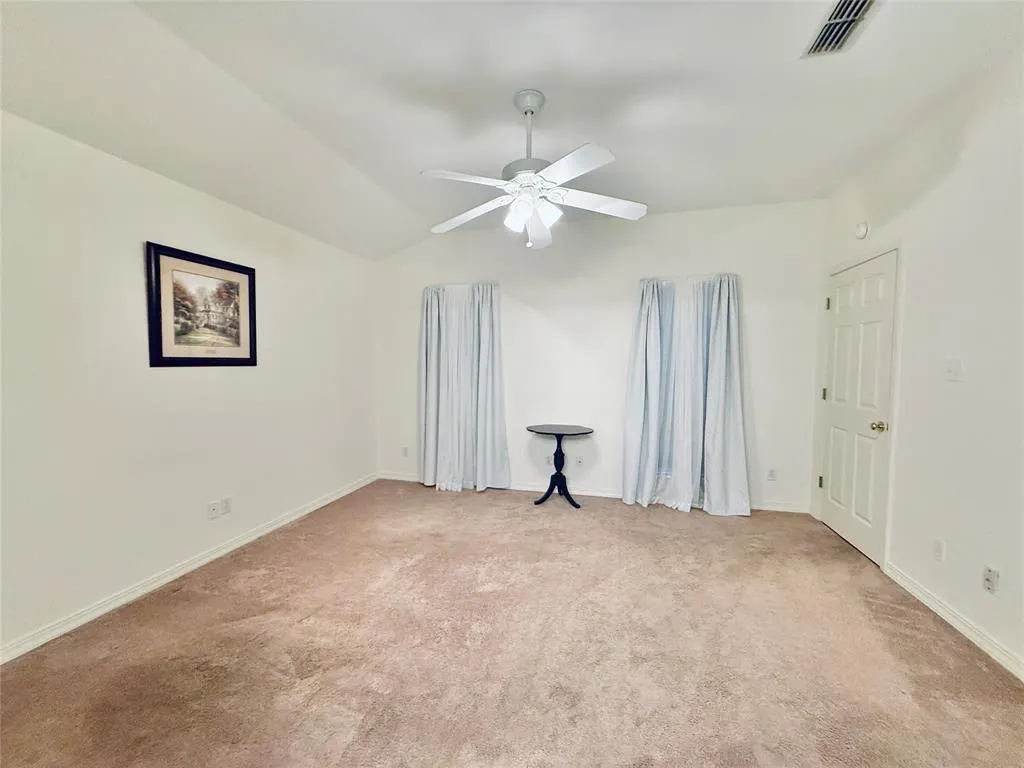 131 Fountain View