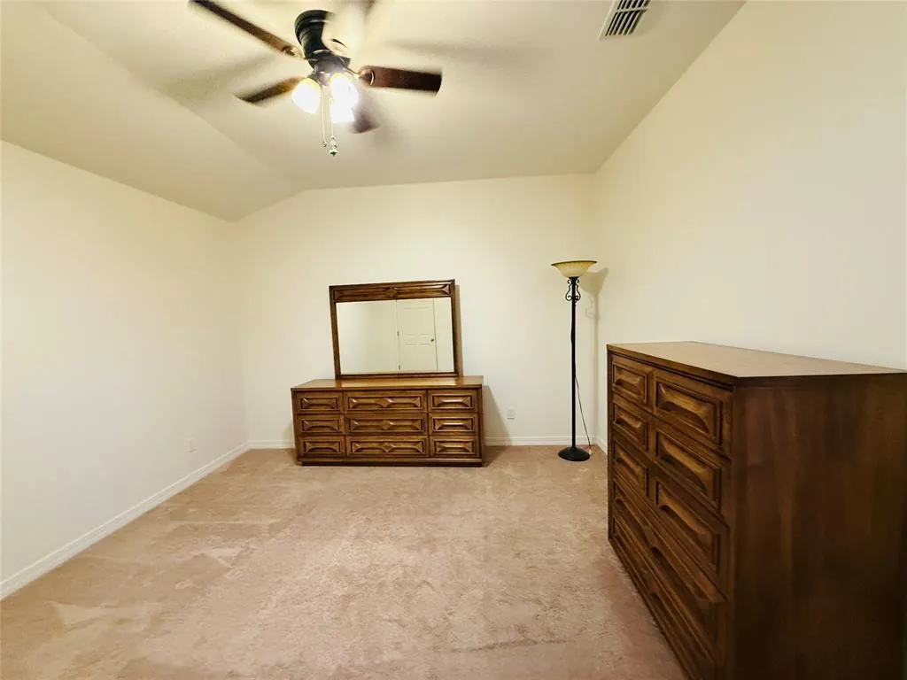 131 Fountain View