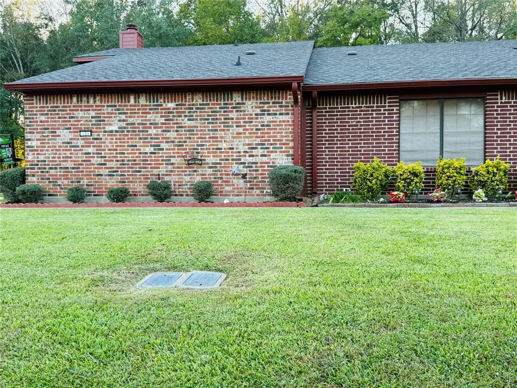 131 Fountain View