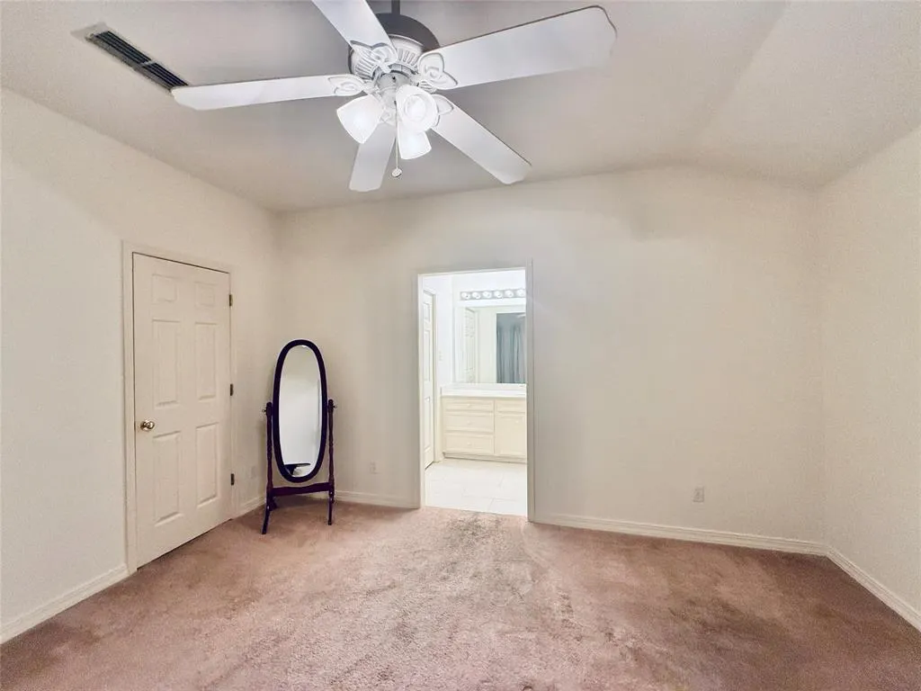 131 Fountain View