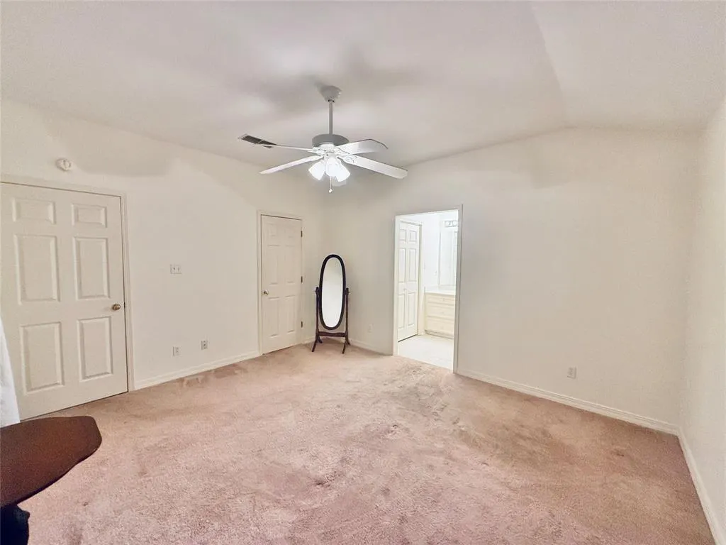131 Fountain View