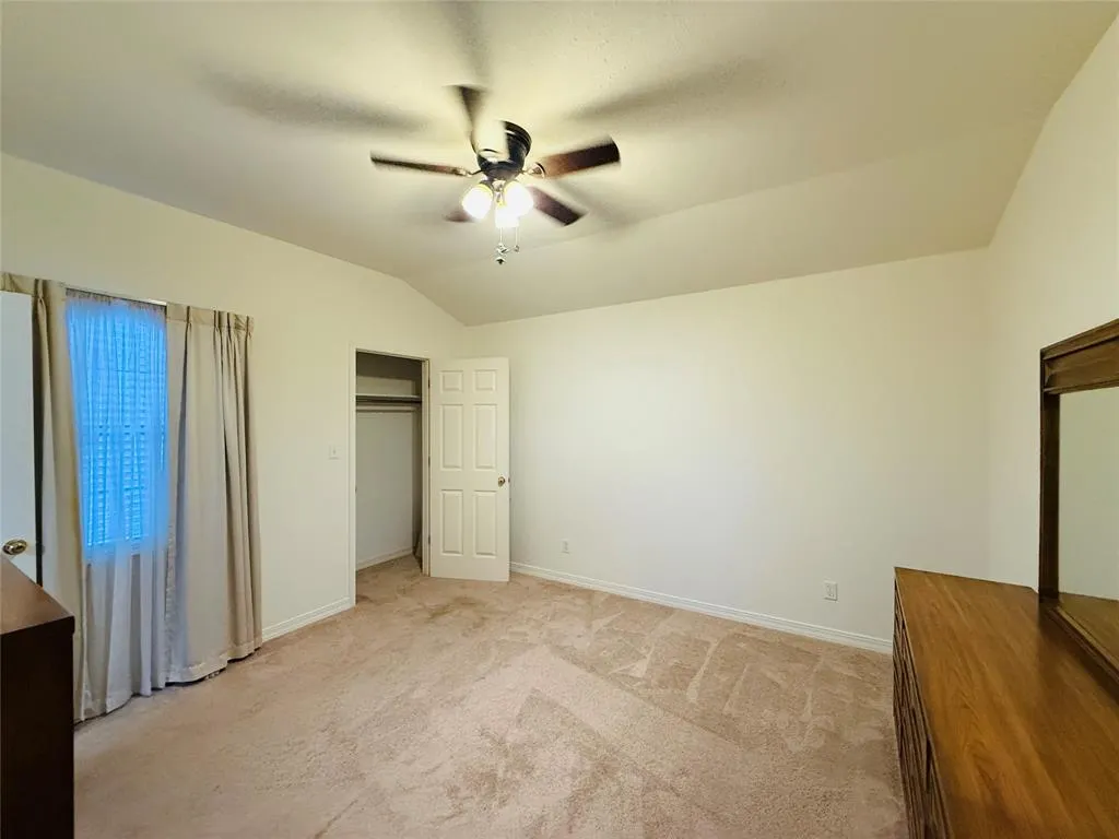 131 Fountain View