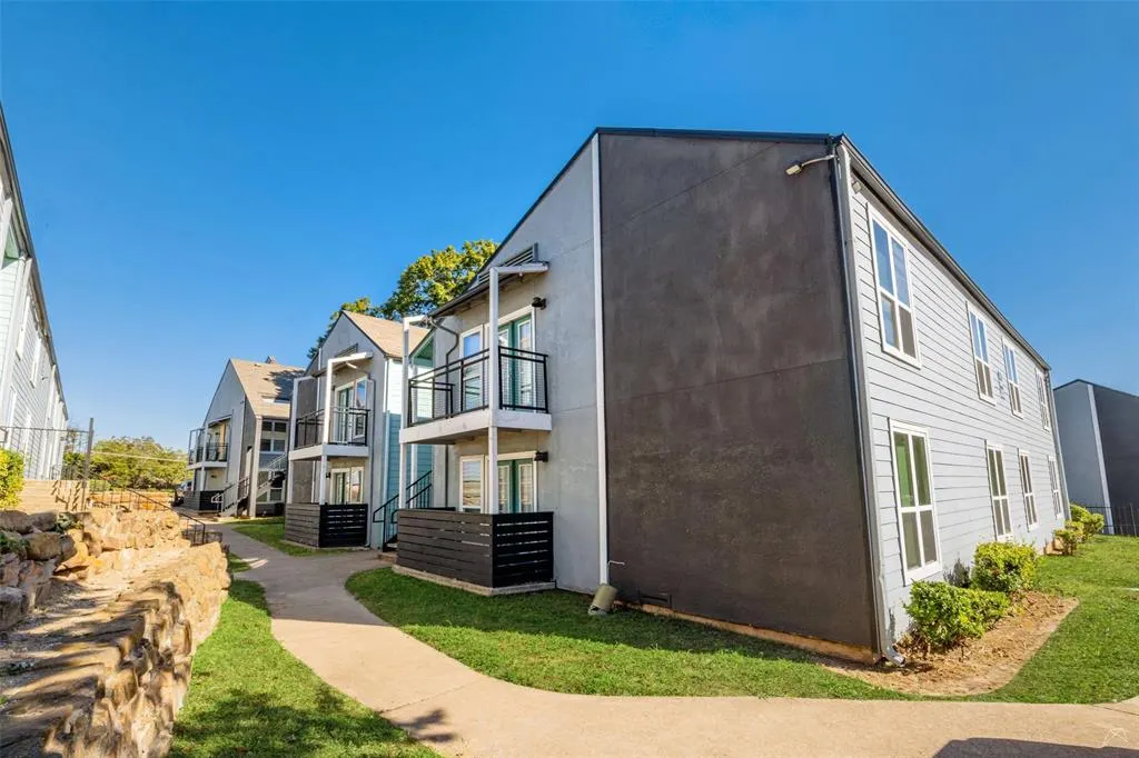 4302 Woodhollow Drive #331