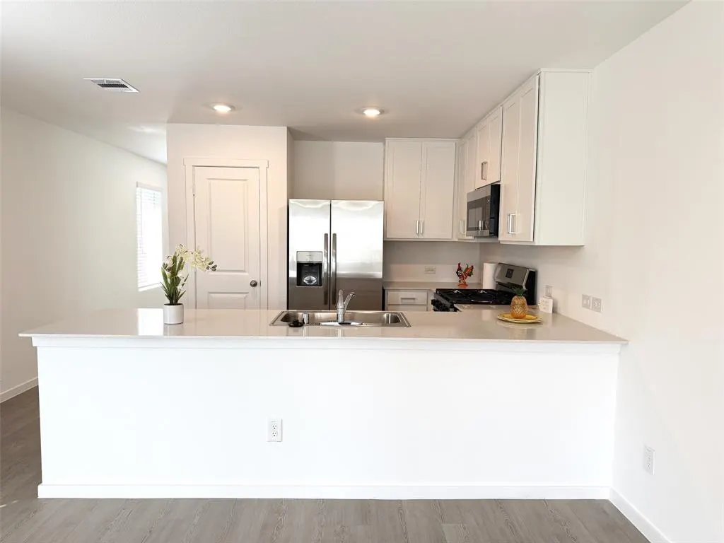 2557 Guineas Lane
