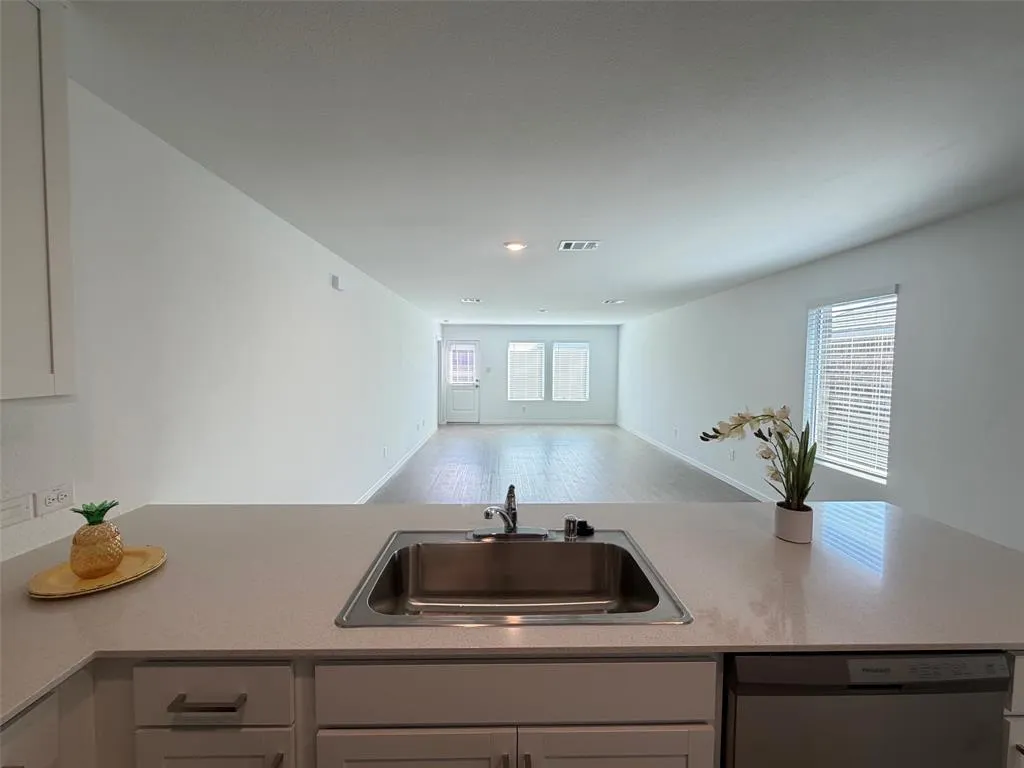 2557 Guineas Lane