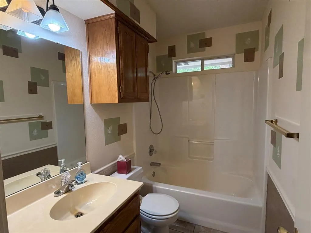 2604 Oak Park Drive