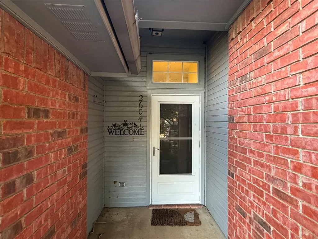 2604 Oak Park Drive