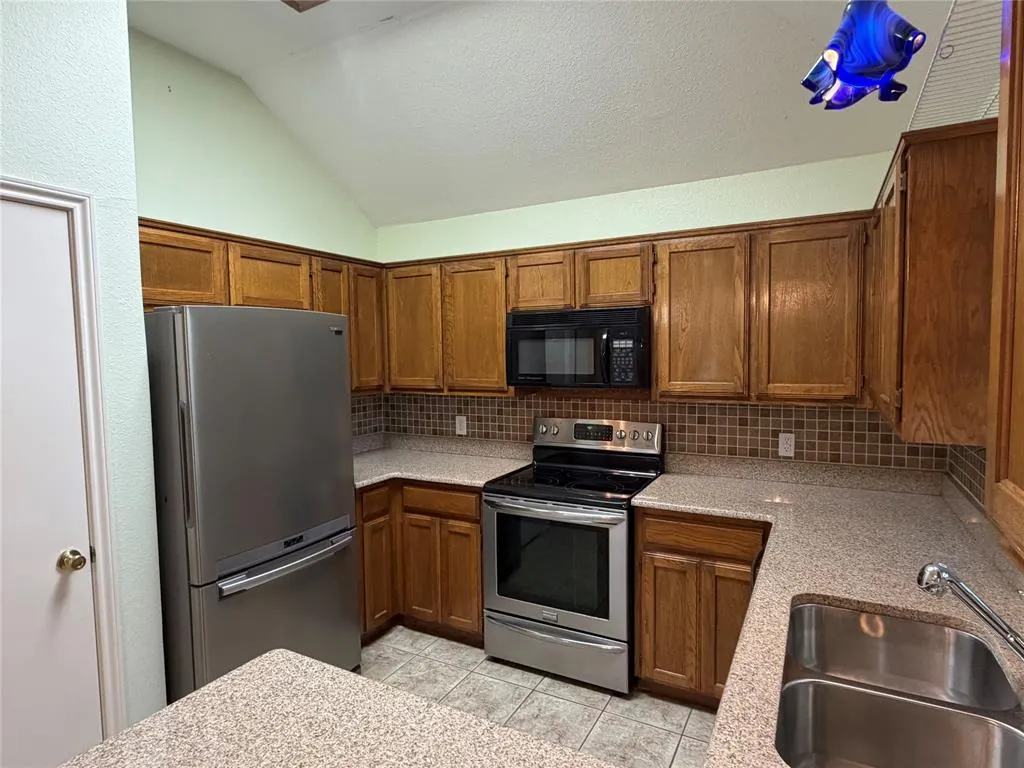 2604 Oak Park Drive