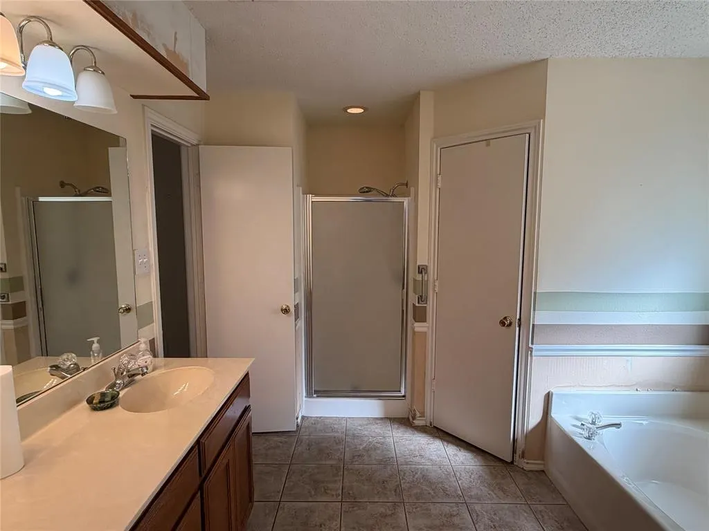 2604 Oak Park Drive