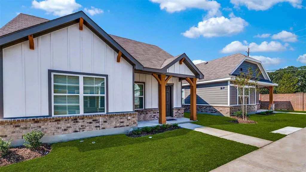 3227 Teller Trail