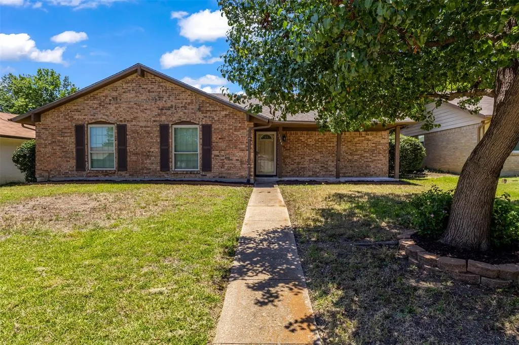 1644 Glenhill Lane