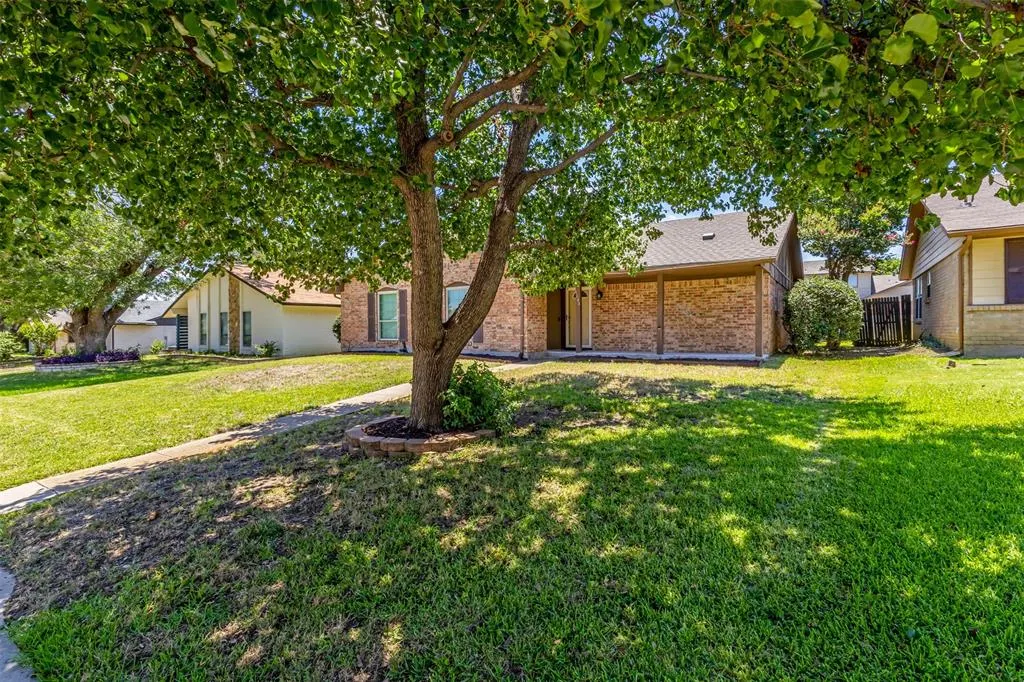 1644 Glenhill Lane