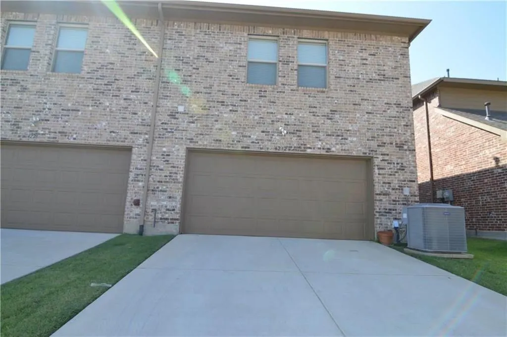 4232 Comanche Drive