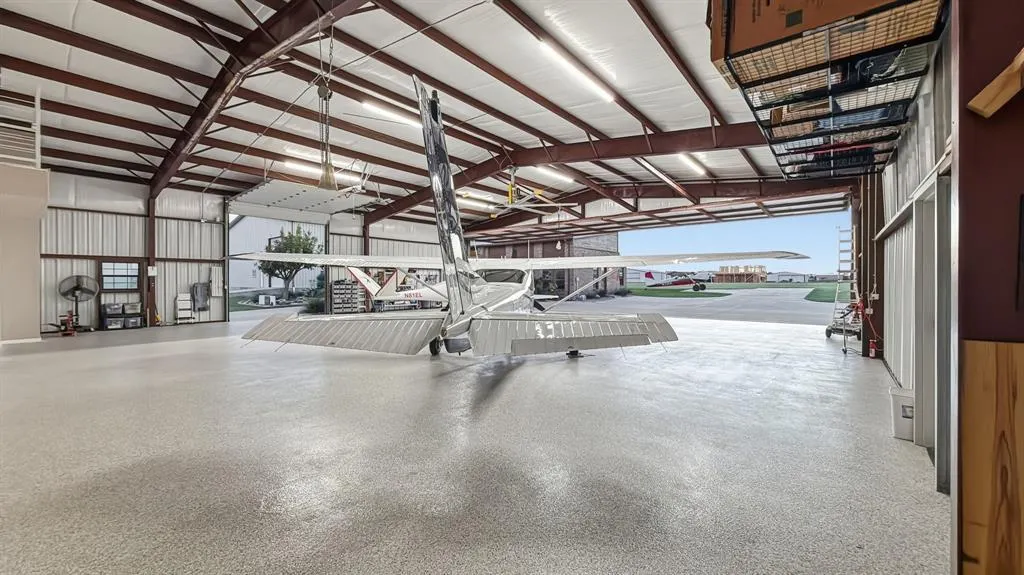 15659 Cessna Road