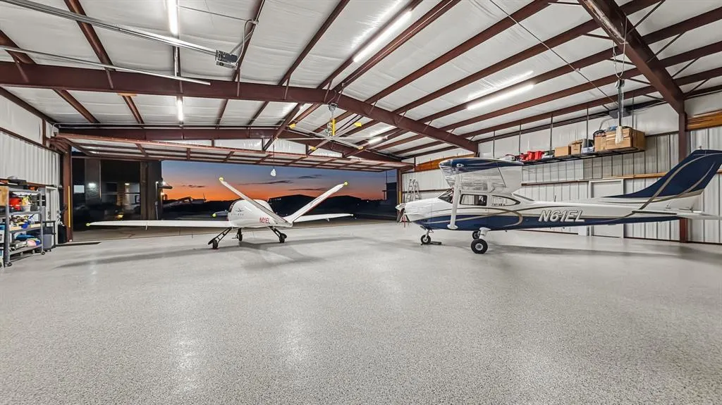 15659 Cessna Road