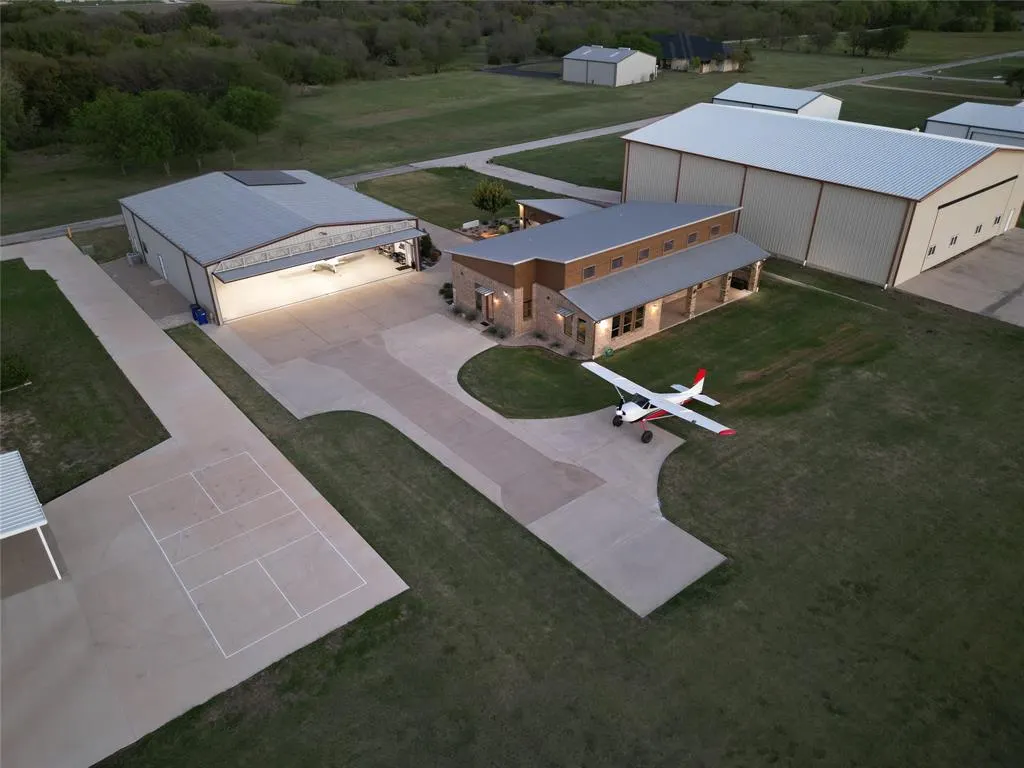 15659 Cessna Road
