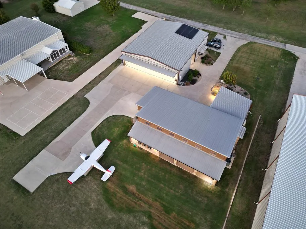 15659 Cessna Road