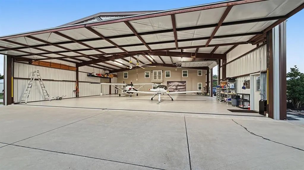 15659 Cessna Road