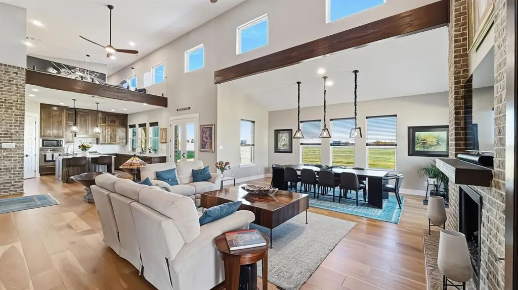 15659 Cessna Road