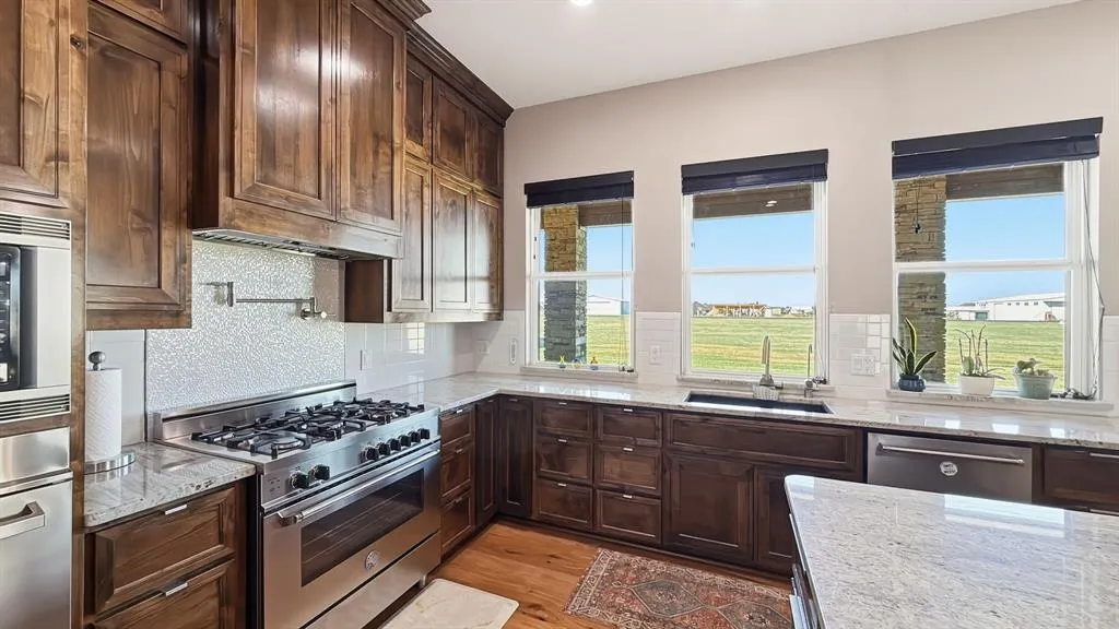 15659 Cessna Road
