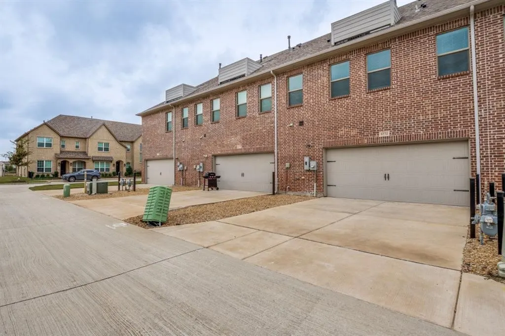 6134 Blythe Drive