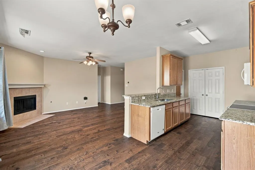 13121 Settlers Trail
